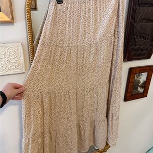 Brandy Melville Beige Patterned Maxi Skirt